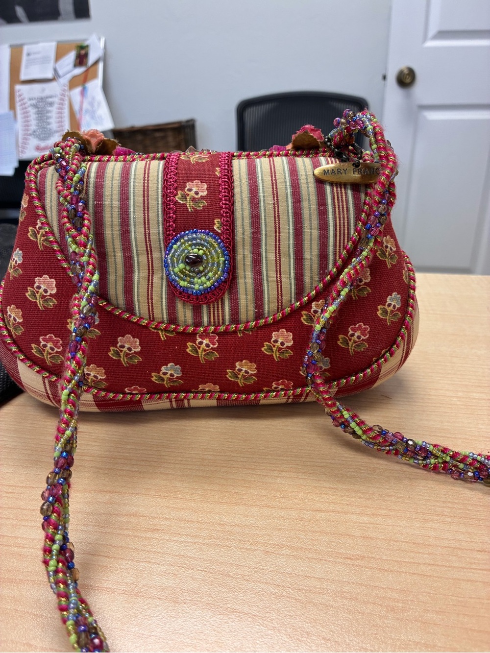 RARE / HARD-TO-FIND VINTAGE MARY FRANCES HANDBAG